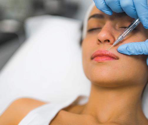 Woman getting lip fillers
